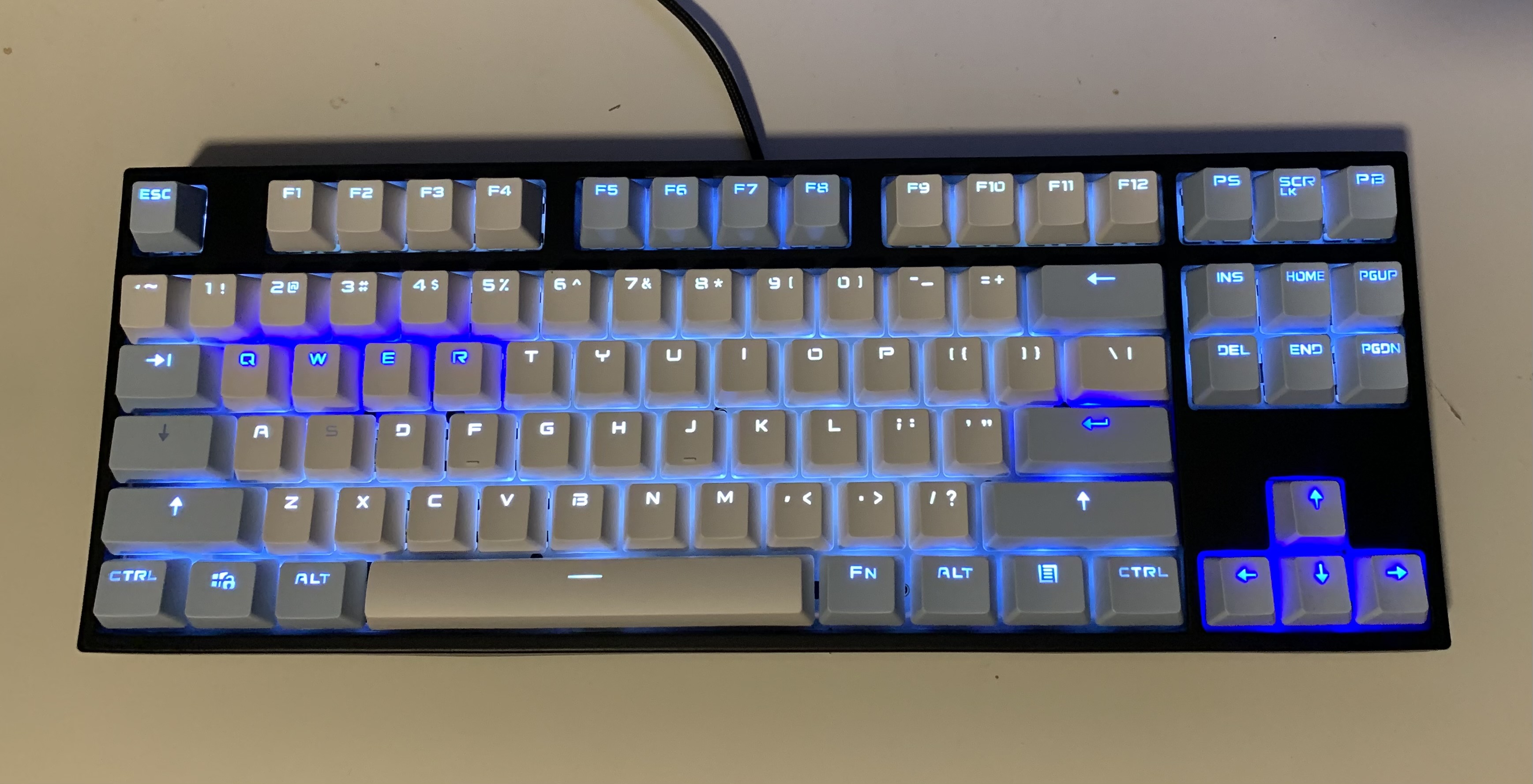 led with transparent keycaps